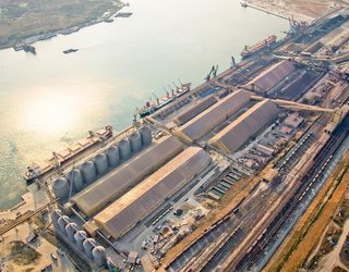Саакашвілі звинувачує державу в затягуванні будівництва зернового терміналу в порту «Южний»